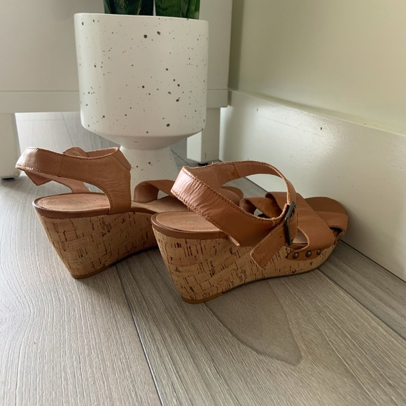 Aldo Wedges - Picture 3 of 3